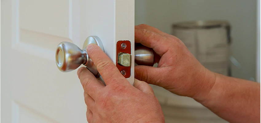 AAA Locksmiths For lock Replacement in Lennox, California